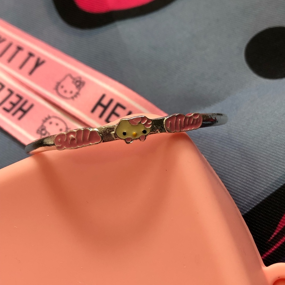 Hello Kitty Bundle - Picture 6 of 9